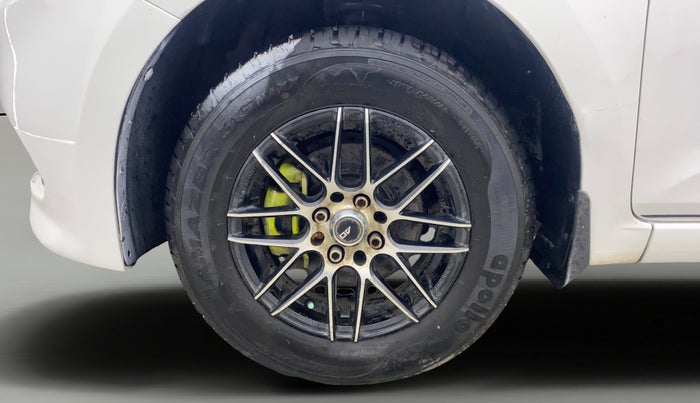 2017 Hyundai Elite i20 MAGNA 1.4 AT, Petrol, Automatic, 33,734 km, Left Front Wheel