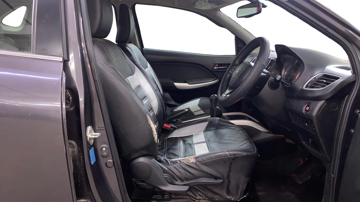 2017 Maruti Baleno ALPHA PETROL 1.2, Petrol, Manual, 75,881 km, Right Side Front Door Cabin