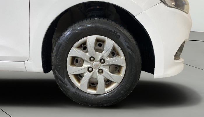 2016 Hyundai Elite i20 MAGNA 1.2, Petrol, Manual, 51,407 km, Right Front Wheel