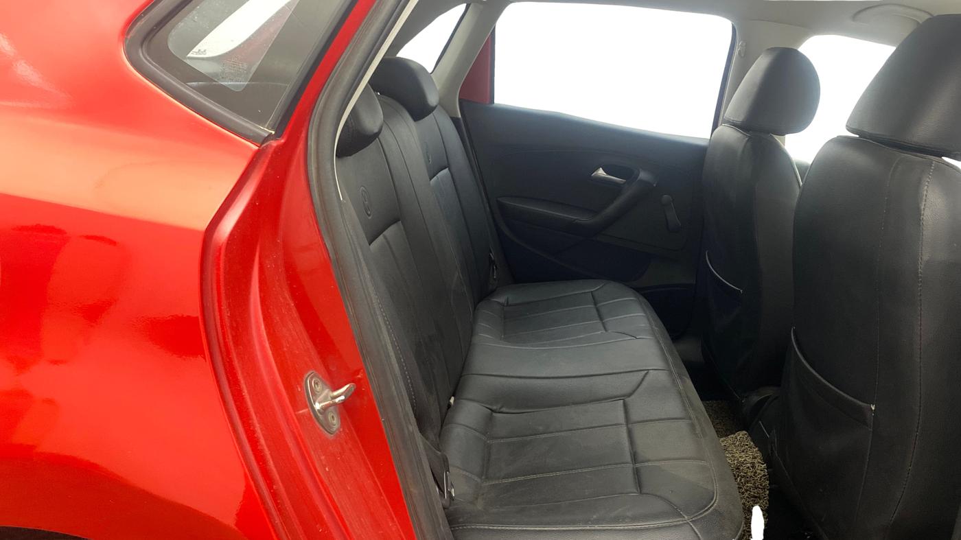 2021 Volkswagen Polo TRENDLINE 1.0L, Petrol, Manual, 1,44,796 km, Right Side Rear Door Cabin