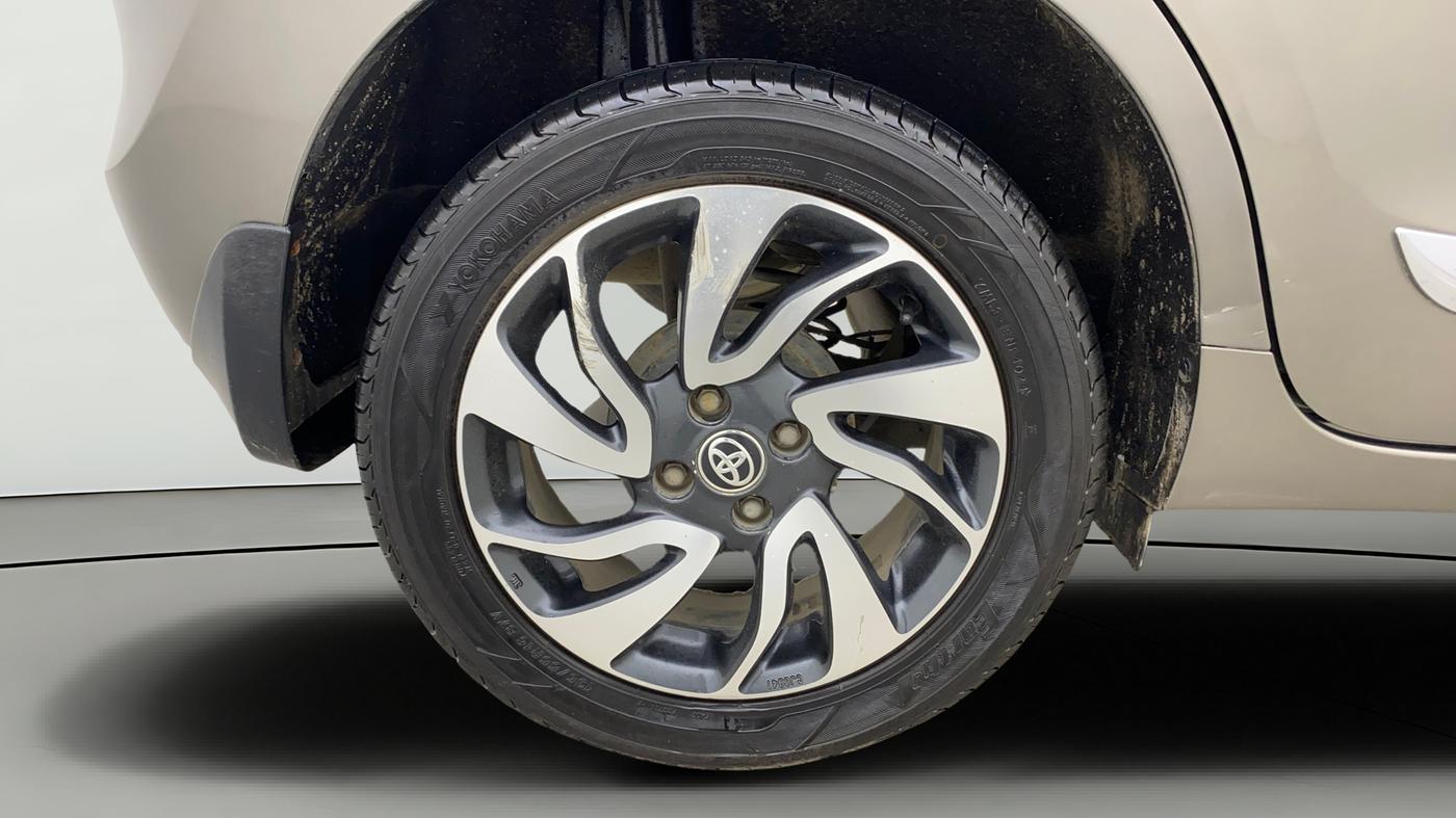 2020 Toyota Glanza V, Petrol, Manual, 60,189 km, Right Rear Wheel