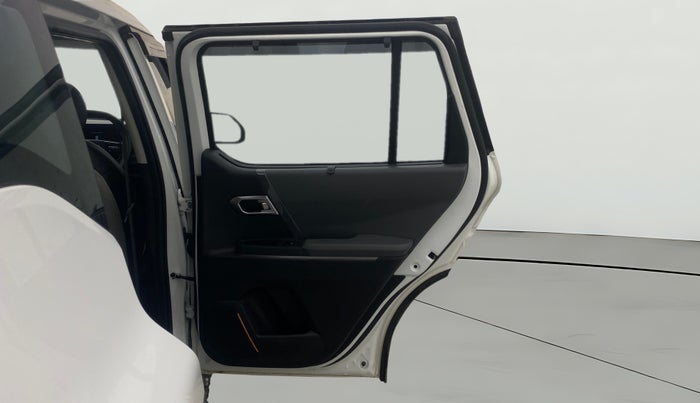 2025 KIA SYROS HTK (O) 1.5 Diesel 6MT, Diesel, Manual, 6,942 km, RHS Rear Door