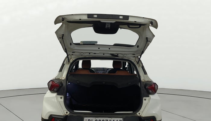 2023 Tata PUNCH ACCOMPLISHED MT, Petrol, Manual, 7,305 km, Boot Door Open