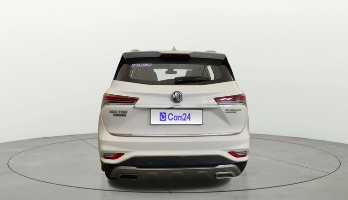 2022 MG HECTOR PLUS SHARP 1.5 PETROL TURBO CVT 6-STR, Petrol, Automatic, 18,482 km, Back/Rear