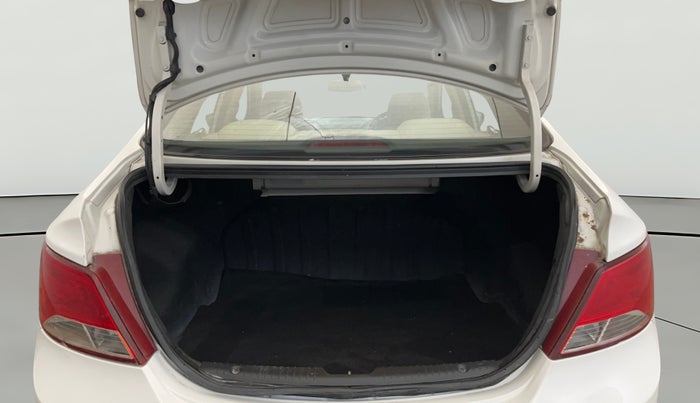 2016 Hyundai Verna 1.6 VTVT SX, Petrol, Manual, 70,675 km, Boot Open Zoomed View