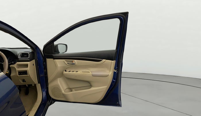 2017 Maruti Ciaz DELTA 1.4 MT PETROL, Petrol, Manual, 63,096 km, RHS Front Door