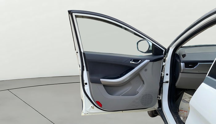 2018 Tata NEXON XZ PLUS PETROL DUAL TONE, Petrol, Manual, 86,988 km, LHS Front Door