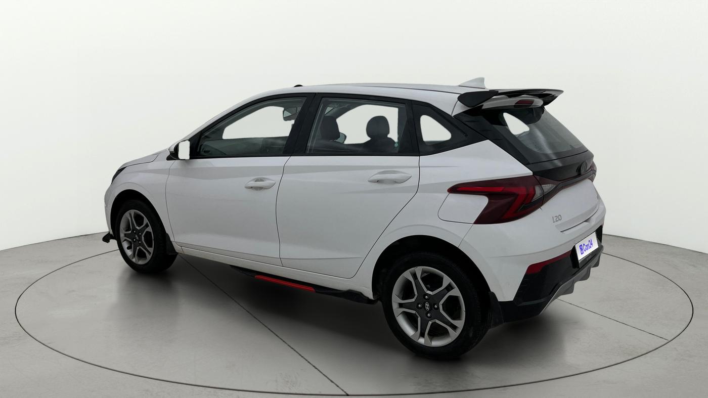 2025 Hyundai NEW I20 Sportz (O) 1.2 IVT, Petrol, Automatic, 11,272 km, Left Back Diagonal