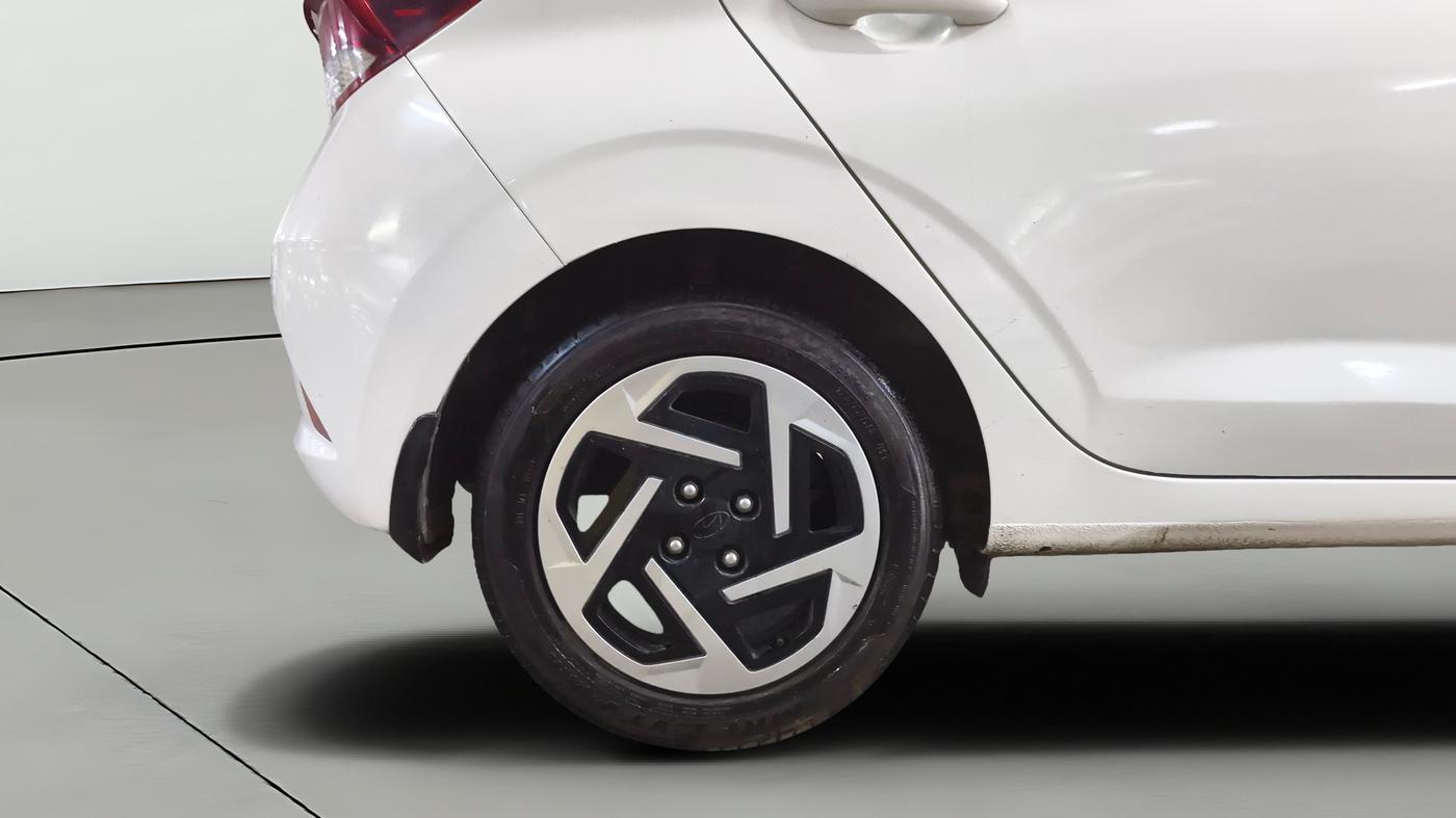 2023 Hyundai GRAND I10 NIOS SPORTZ AMT 1.2 KAPPA VTVT, Petrol, Automatic, 18,951 km, Right Rear Wheel