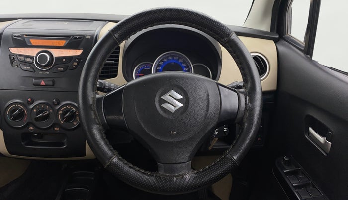 2017 Maruti Wagon R 1.0 VXI, Petrol, Manual, 36,704 km, Steering Wheel Close Up