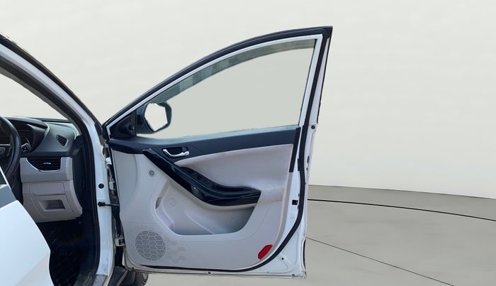 2021 Tata NEXON XZA PLUS SUNROOF PETROL, Petrol, Automatic, 31,729 km, RHS Front Door