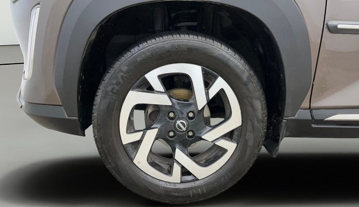 2022 Nissan MAGNITE XV MT, Petrol, Manual, 11,869 km, Left Front Wheel