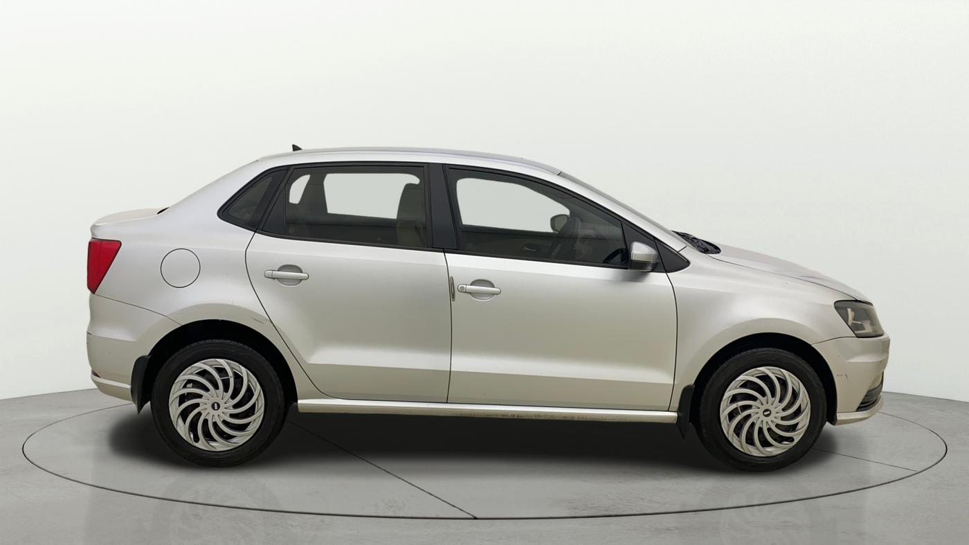2017 Volkswagen Ameo COMFORTLINE 1.5 AT, Diesel, Automatic, 1,48,561 km, Right Side View