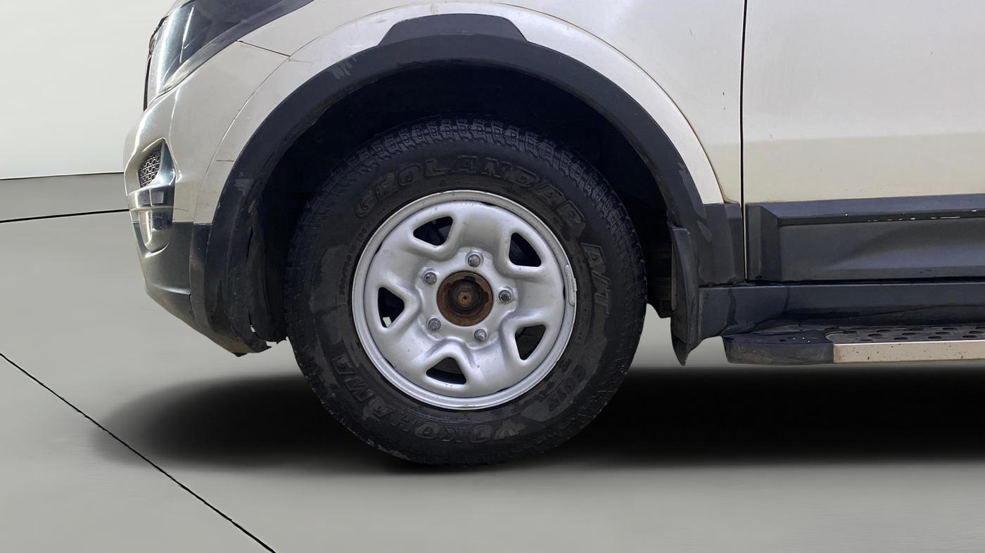 2017 Tata Hexa XTA 4X2 7 STR, Diesel, Automatic, 80,494 km, Left Front Wheel
