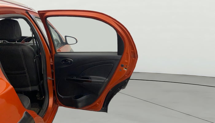 2014 Toyota Etios CROSS 1.2 G, Petrol, Manual, 49,998 km, RHS Rear Door