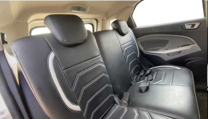 2013 Ford Ecosport TITANIUM 1.5L PETROL AT, Petrol, Automatic, 88,847 km, Right Side Rear Door Cabin