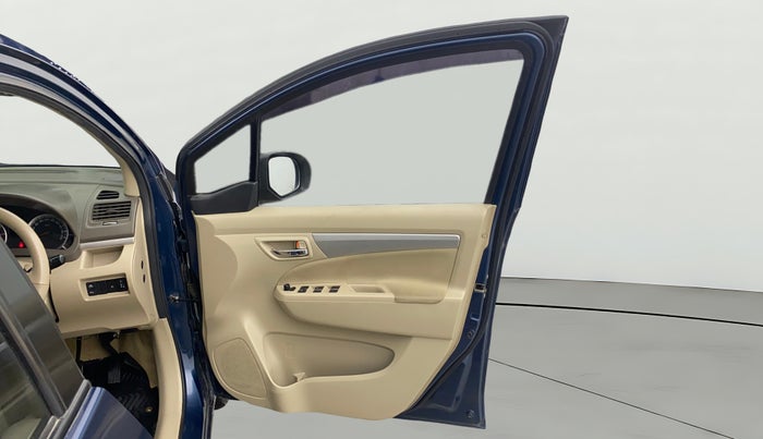 2018 Maruti Ertiga VXI, Petrol, Manual, 57,983 km, RHS Front Door