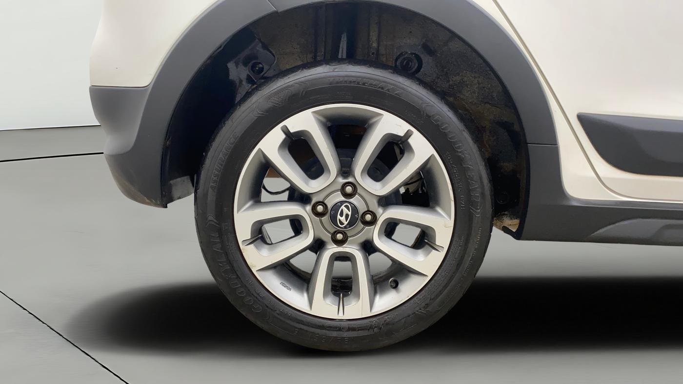 2019 Hyundai i20 Active 1.2 SX, Petrol, Manual, 50,844 km, Right Rear Wheel