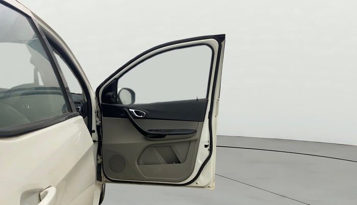 2018 Tata Tiago XZ PETROL, Petrol, Manual, 41,685 km, RHS Front Door