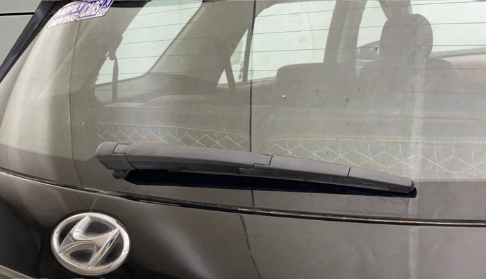 2022 Hyundai ALCAZAR 2.0 SIGNATURE (O) AT 6STR, CNG, Automatic, 32,844 km, Rear Wiper
