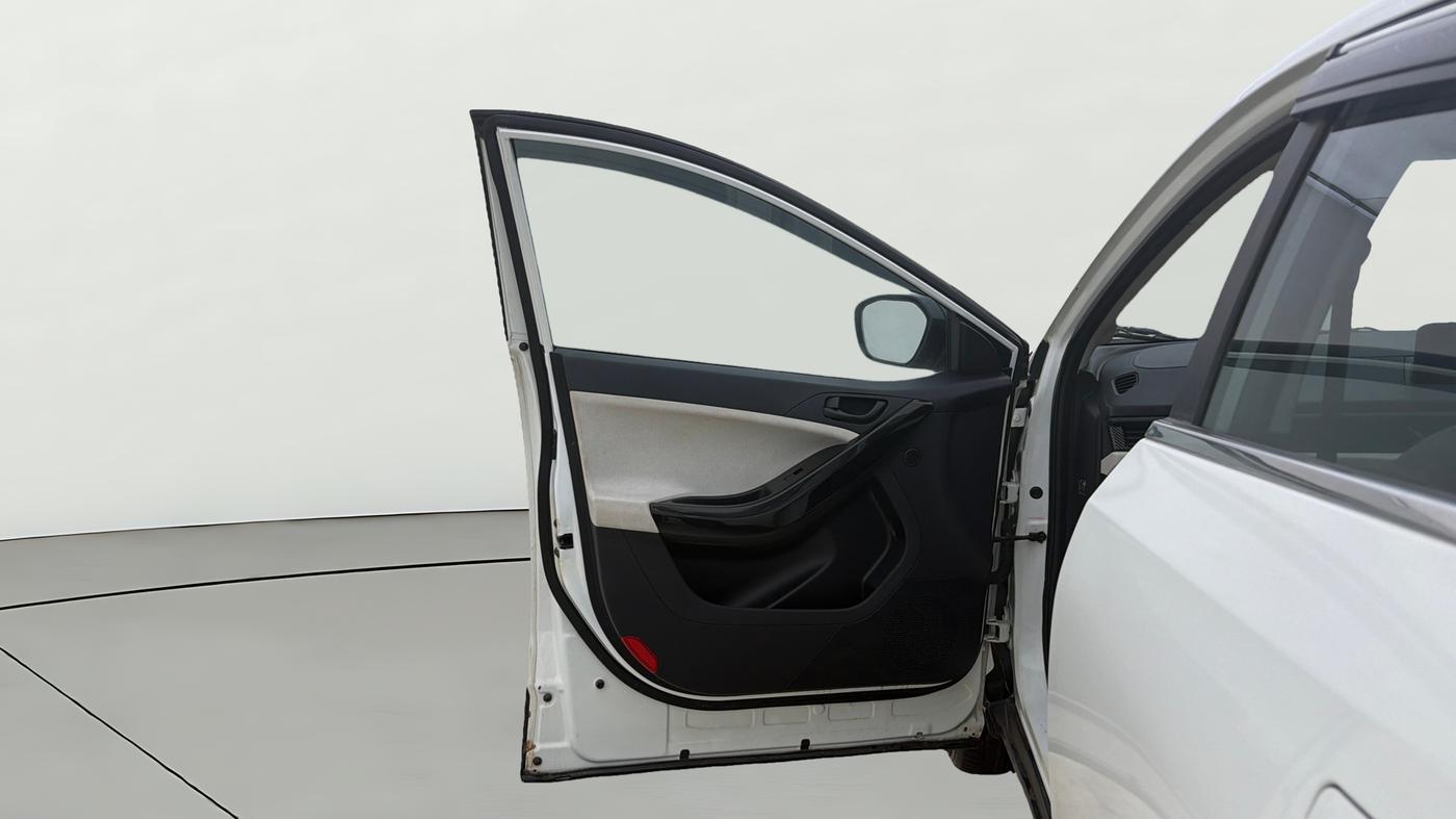 2025 Tata Curvv Pure Plus S 1.2 Petrol 6MT, Petrol, Manual, 18,581 km, LHS Front Door