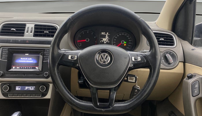 2017 Volkswagen Vento HIGHLINE PETROL AT, Petrol, Automatic, 50,303 km, Steering Wheel Close Up