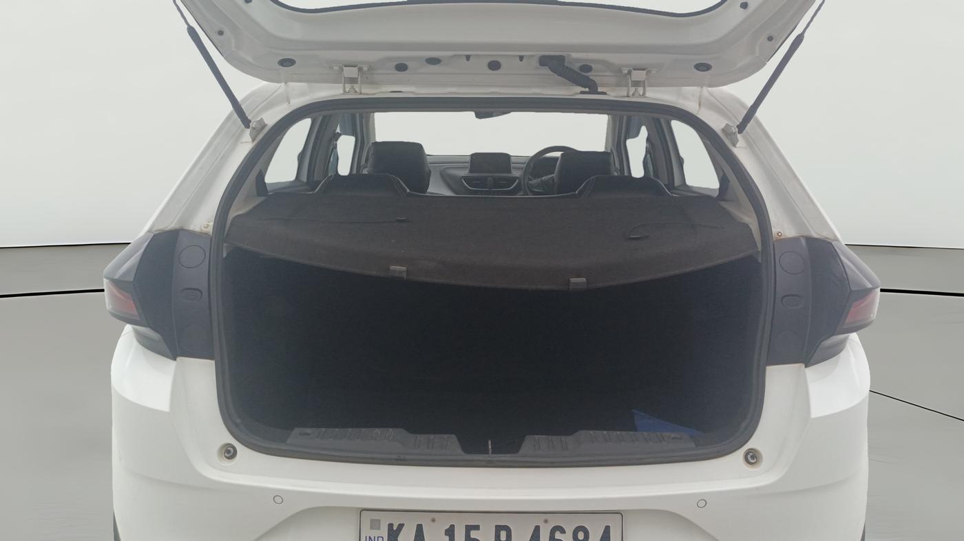 2024 Tata ALTROZ XM Plus (S) Diesel, Diesel, Manual, 45,880 km, Boot Open Zoomed View