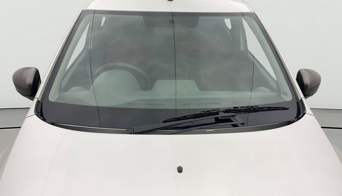 2018 Renault Kwid RXT 1.0 AMT (O), Petrol, Automatic, 41,563 km, Front Windshield