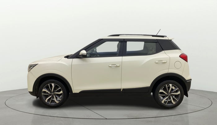 2020 Mahindra XUV300 W8 (O) 1.2 PETROL, Petrol, Manual, 42,702 km, Left Side