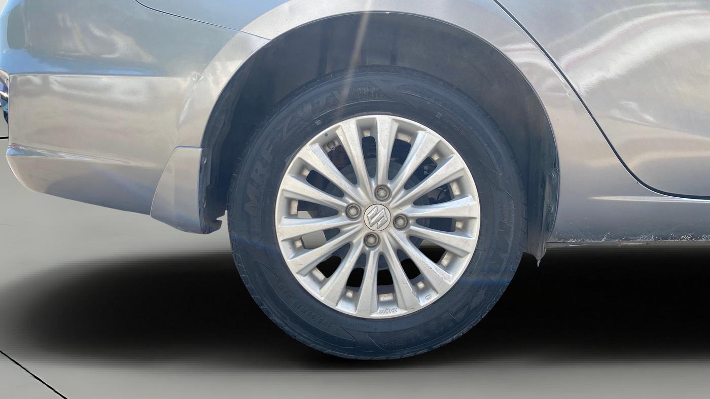 2017 Maruti Ciaz ZETA 1.4  MT PETROL, Petrol, Manual, 14,405 km, Right Rear Wheel