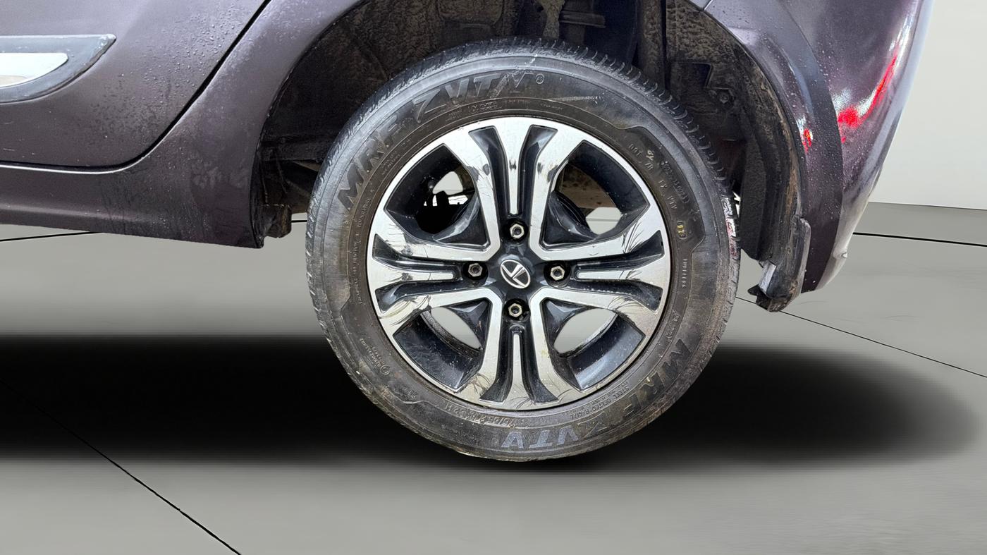 2023 Tata Tiago XTA PETROL, Petrol, Automatic, 19,334 km, Left Rear Wheel
