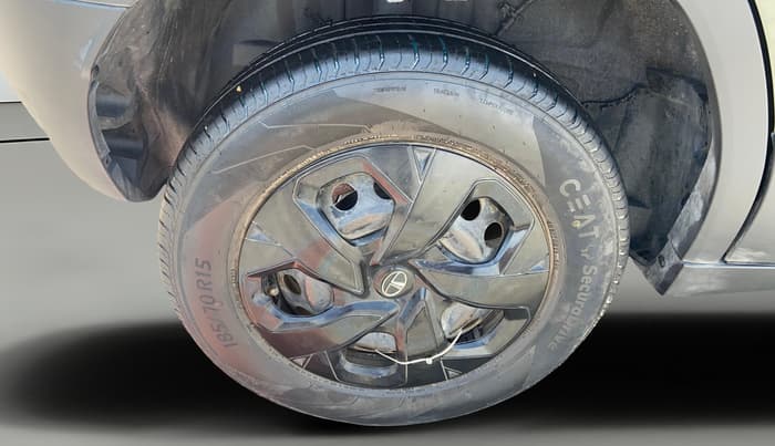 2023 Tata PUNCH ADVENTURE CAMO MT, Petrol, Manual, 32,753 km, Right Rear Wheel