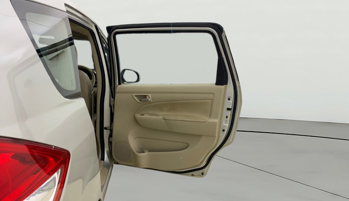 2015 Maruti Ertiga ZXI+, Petrol, Manual, 42,130 km, RHS Rear Door