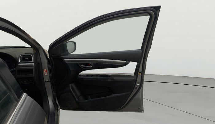 2016 Maruti Ciaz ZDI+ SHVS RS, Diesel, Manual, 95,428 km, RHS Front Door