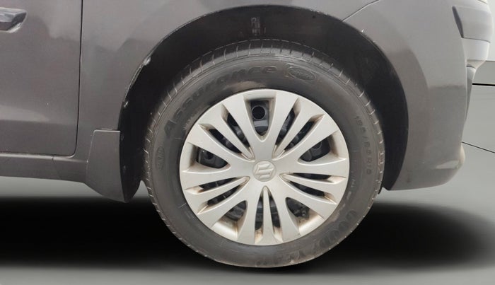 2013 Maruti Ertiga VXI, Petrol, Manual, 75,087 km, Right Front Wheel