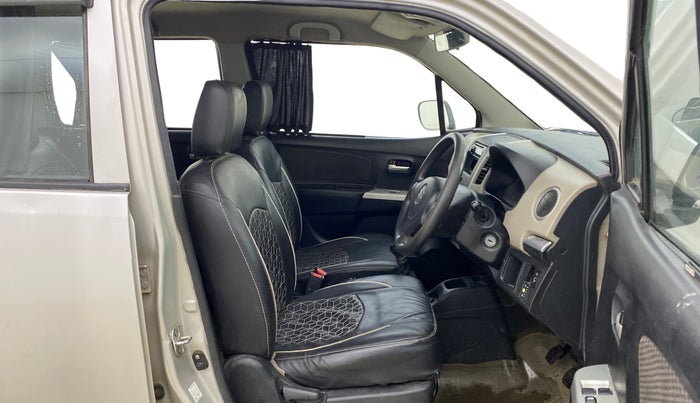 2013 Maruti Wagon R 1.0 LXI CNG, CNG, Manual, 91,178 km, Right Side Front Door Cabin