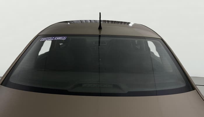 2016 Volkswagen Vento COMFORTLINE 1.2 TSI AT, Petrol, Automatic, 1,18,221 km, Rear Windshield