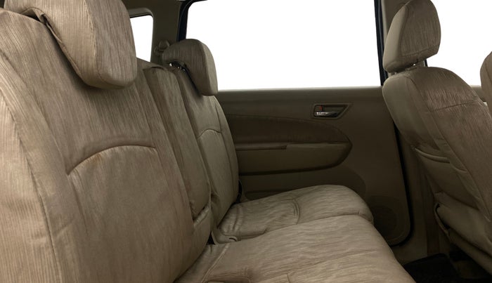 2014 Maruti Ertiga VXI, Petrol, Manual, 1,05,538 km, Right Side Rear Door Cabin