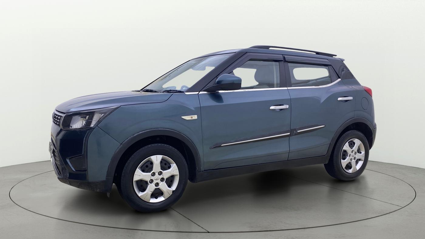 2021 Mahindra XUV300 W6 1.2 PETROL AMT, Petrol, Automatic, 62,028 km, Left Front Diagonal