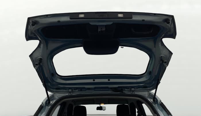 2022 Tata PUNCH ACCOMPLISHED MT, Petrol, Manual, 35,043 km, Boot Door Open