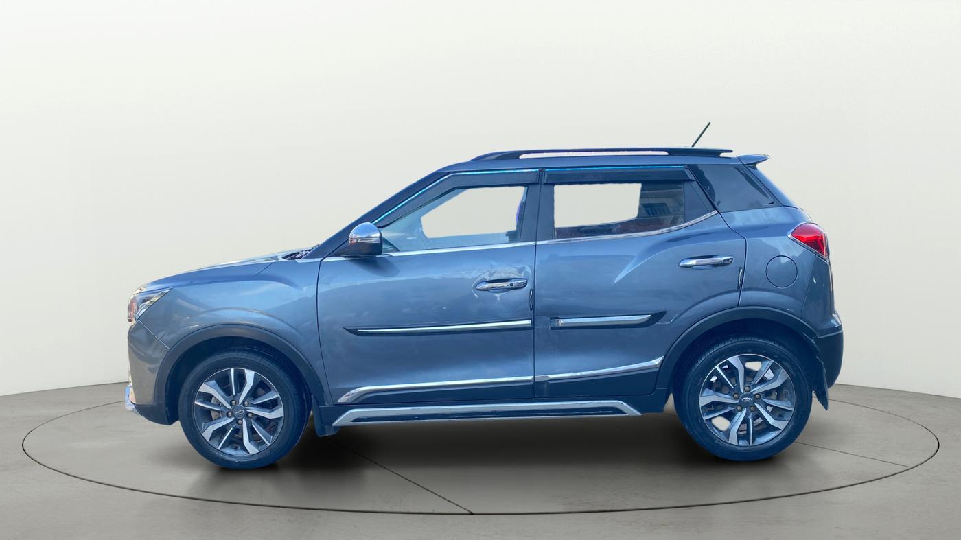 2021 Mahindra XUV300 W8 (O) 1.2 PETROL, Petrol, Manual, 47,115 km, Left Side