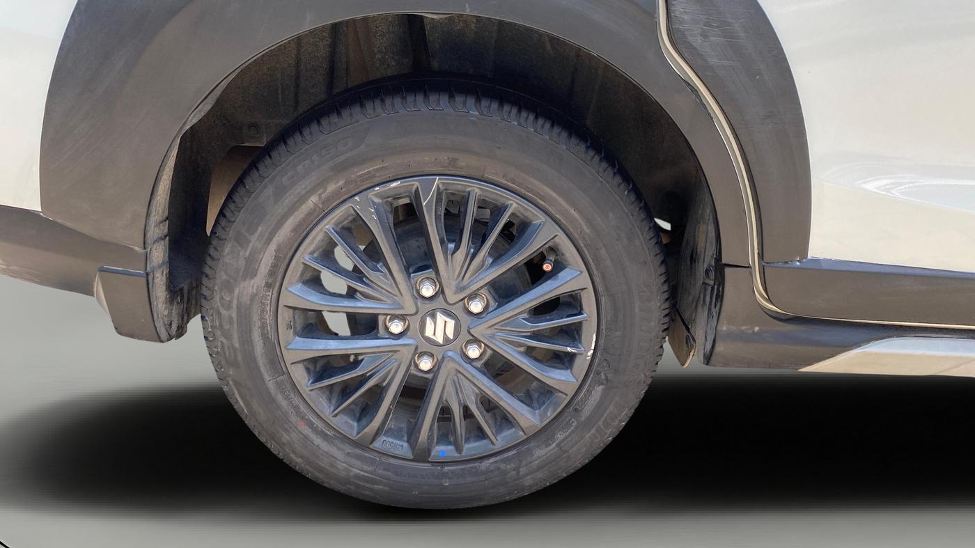2022 Maruti XL6 ZETA AT, Petrol, Automatic, 29,013 km, Right Rear Wheel
