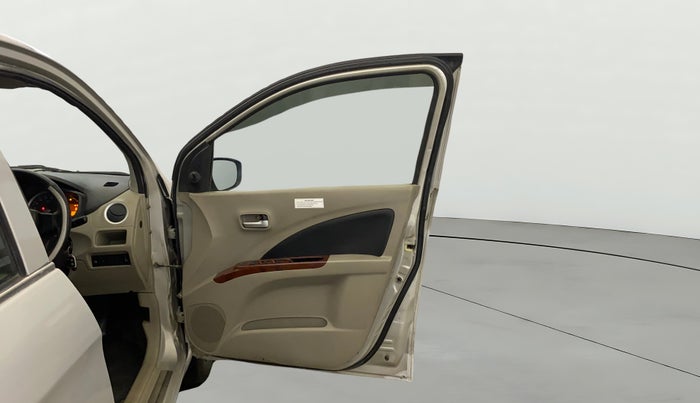 2015 Maruti Celerio VXI AMT, Petrol, Automatic, 90,156 km, RHS Front Door