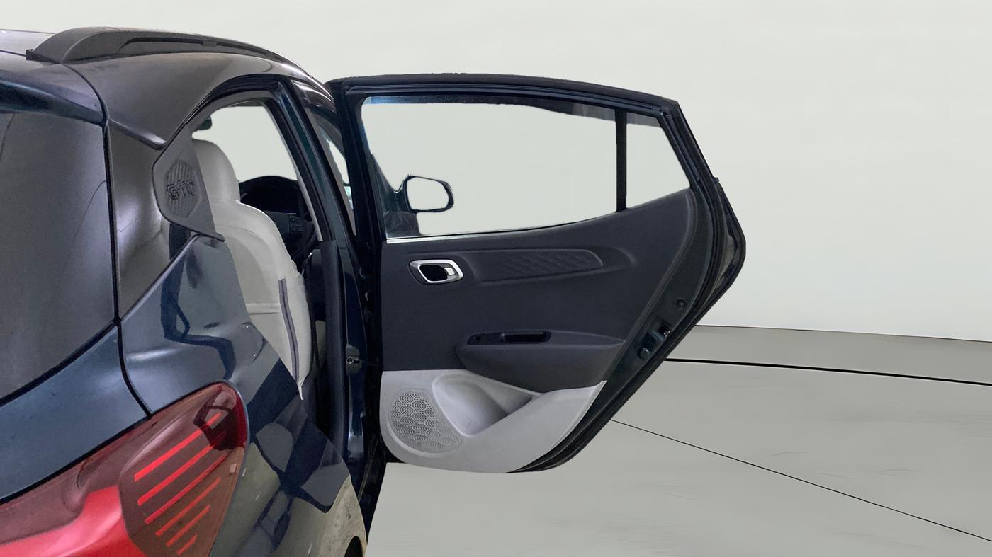 2025 Hyundai GRAND I10 NIOS SPORTZ AMT 1.2 KAPPA VTVT, Petrol, Automatic, 3,196 km, RHS Rear Door