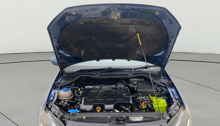 2017 Volkswagen Vento HIGHLINE 1.5 AT, Diesel, Automatic, 1,27,571 km, Open Bonet