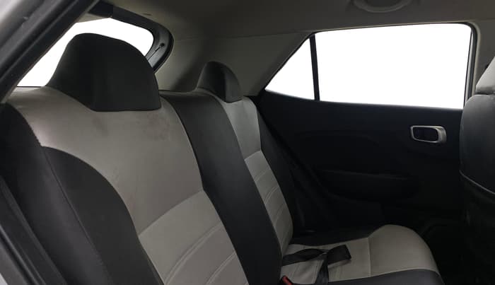 2019 Hyundai VENUE S 1.0 TURBO MT, Petrol, Manual, 24,417 km, Right Side Rear Door Cabin