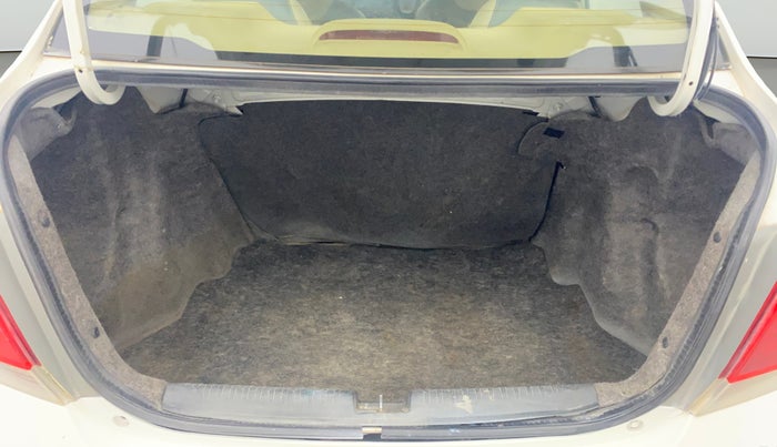 2015 Honda Amaze 1.2L I-VTEC SX, Petrol, Manual, 1,43,226 km, Boot Open Zoomed View