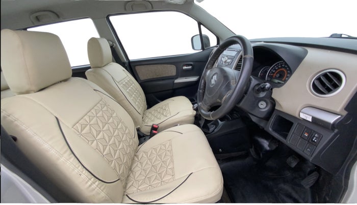 2016 Maruti Wagon R 1.0 VXI, Petrol, Manual, 79,916 km, Right Side Front Door Cabin
