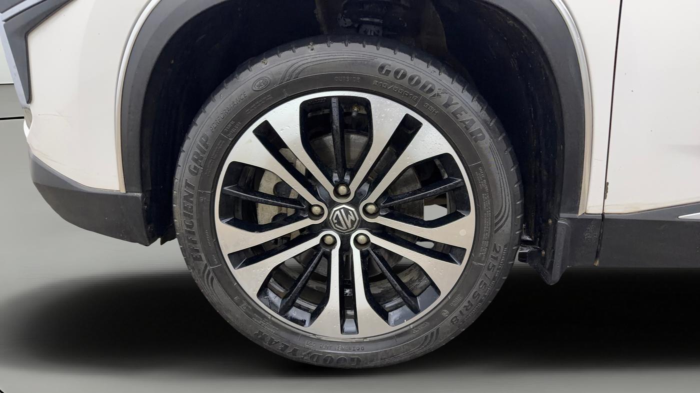 2021 MG HECTOR SHARP 1.5 PETROL CVT, Petrol, Automatic, 84,782 km, Left Front Wheel
