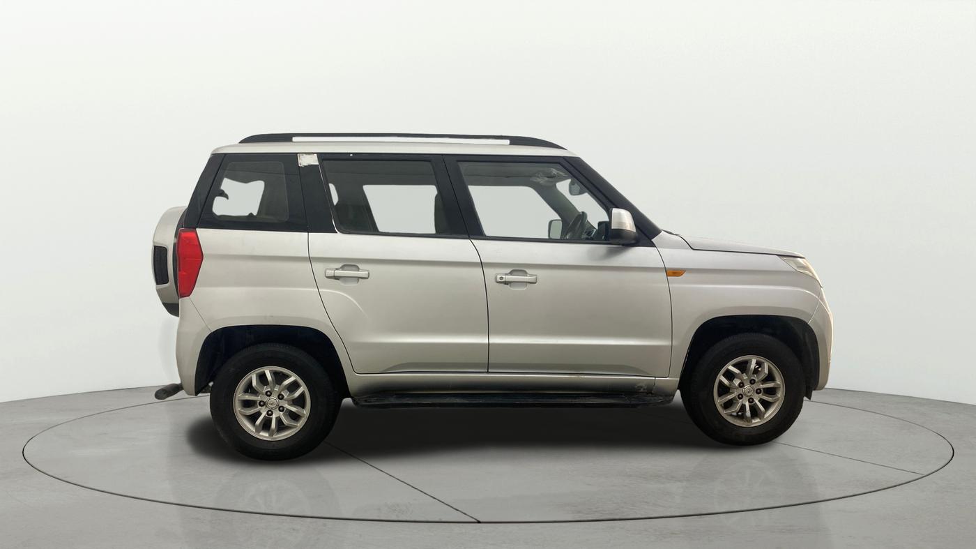 2015 Mahindra TUV300 T8, Diesel, Manual, 96,355 km, Right Side View
